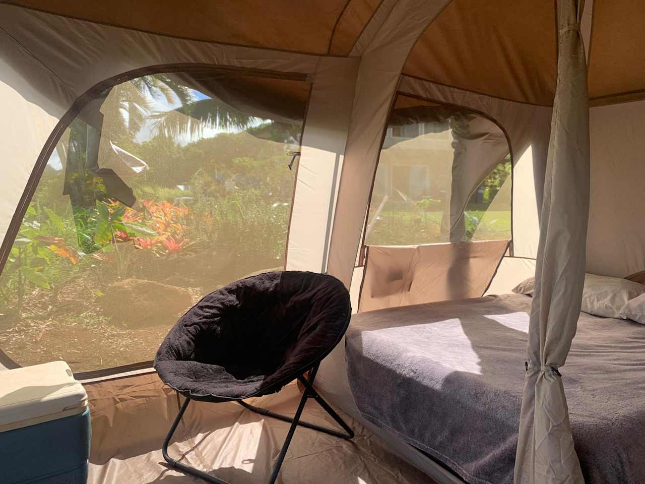 North Shore, Pastureland Glamping