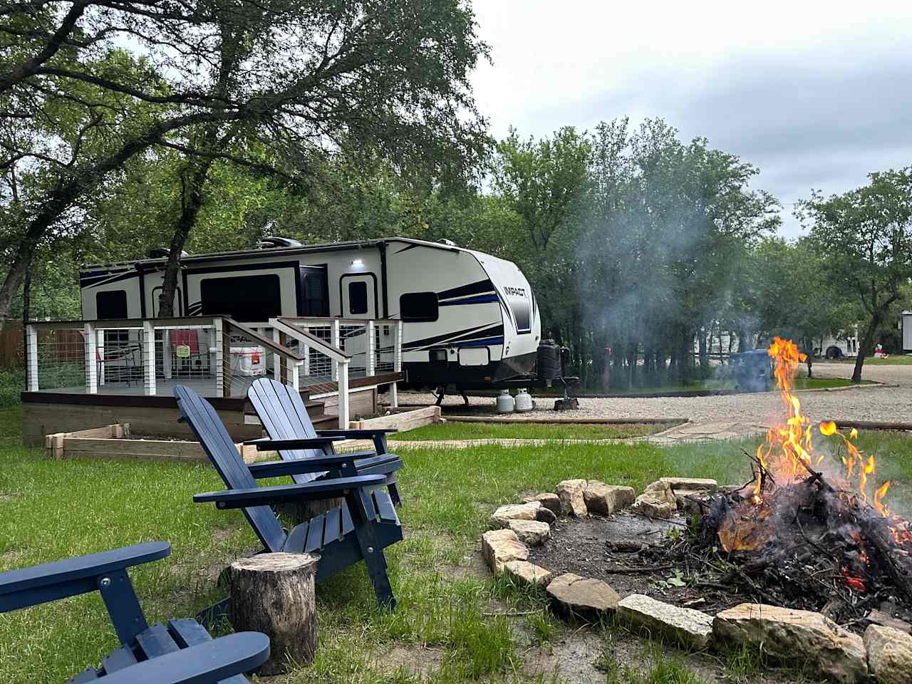 Little Elm Glamping! Impact RV