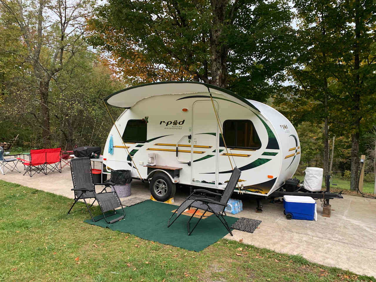 Golden Maple Farm - Camping