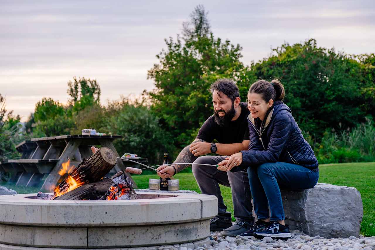 No need for a grill with this amazing fire pit.