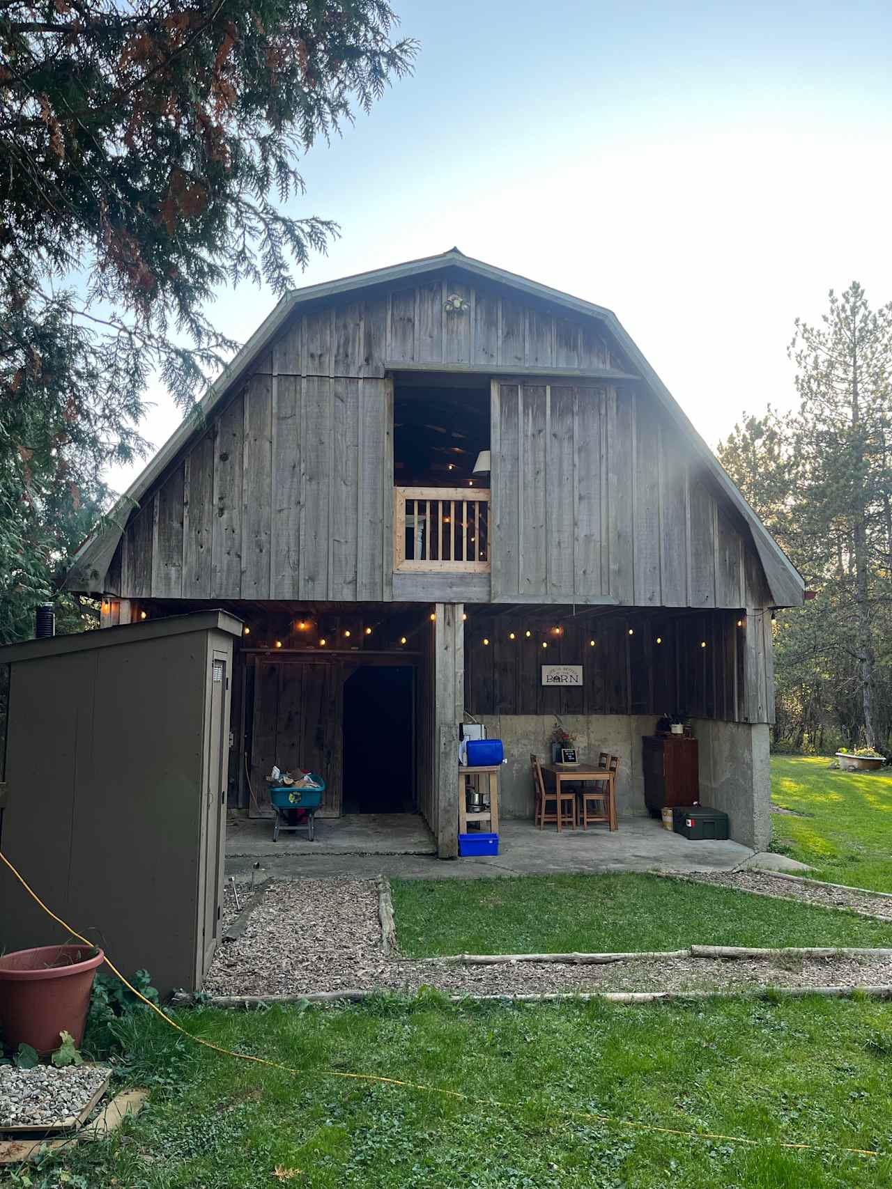 Shiloh Barn