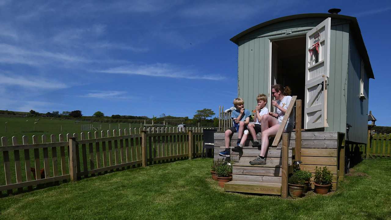 Benton Springs Shepherds Hut