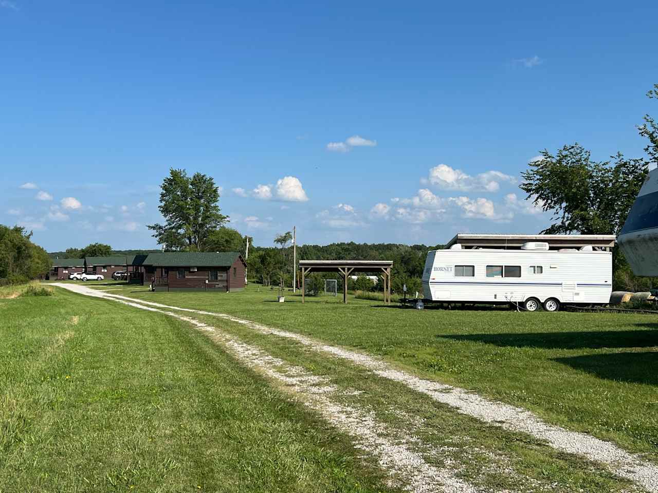 Chariton Valley Cabins And RV Sites