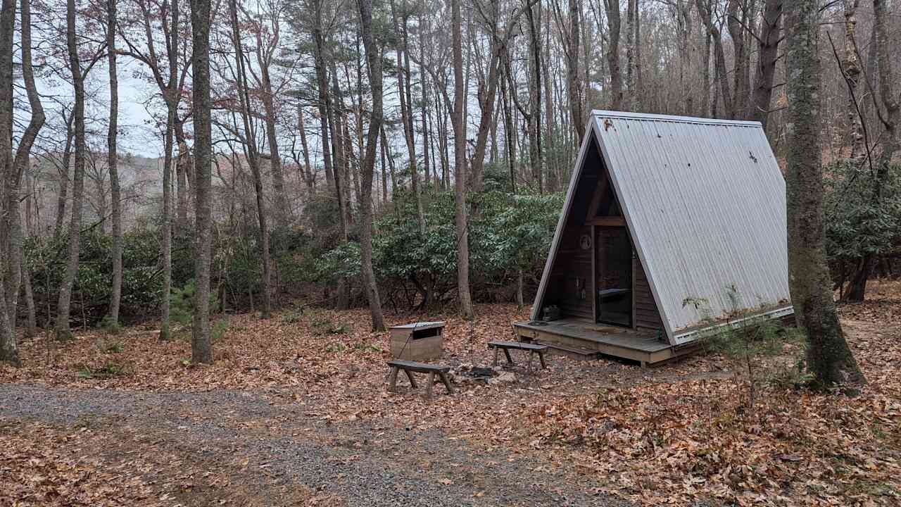 FoxDen by Heartwood Farm and Cabins