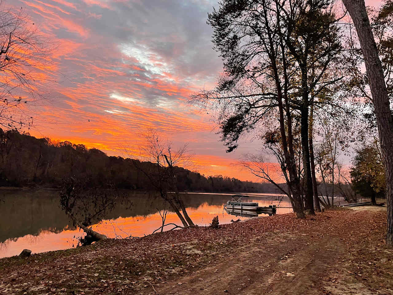 Lake Lookout Campground