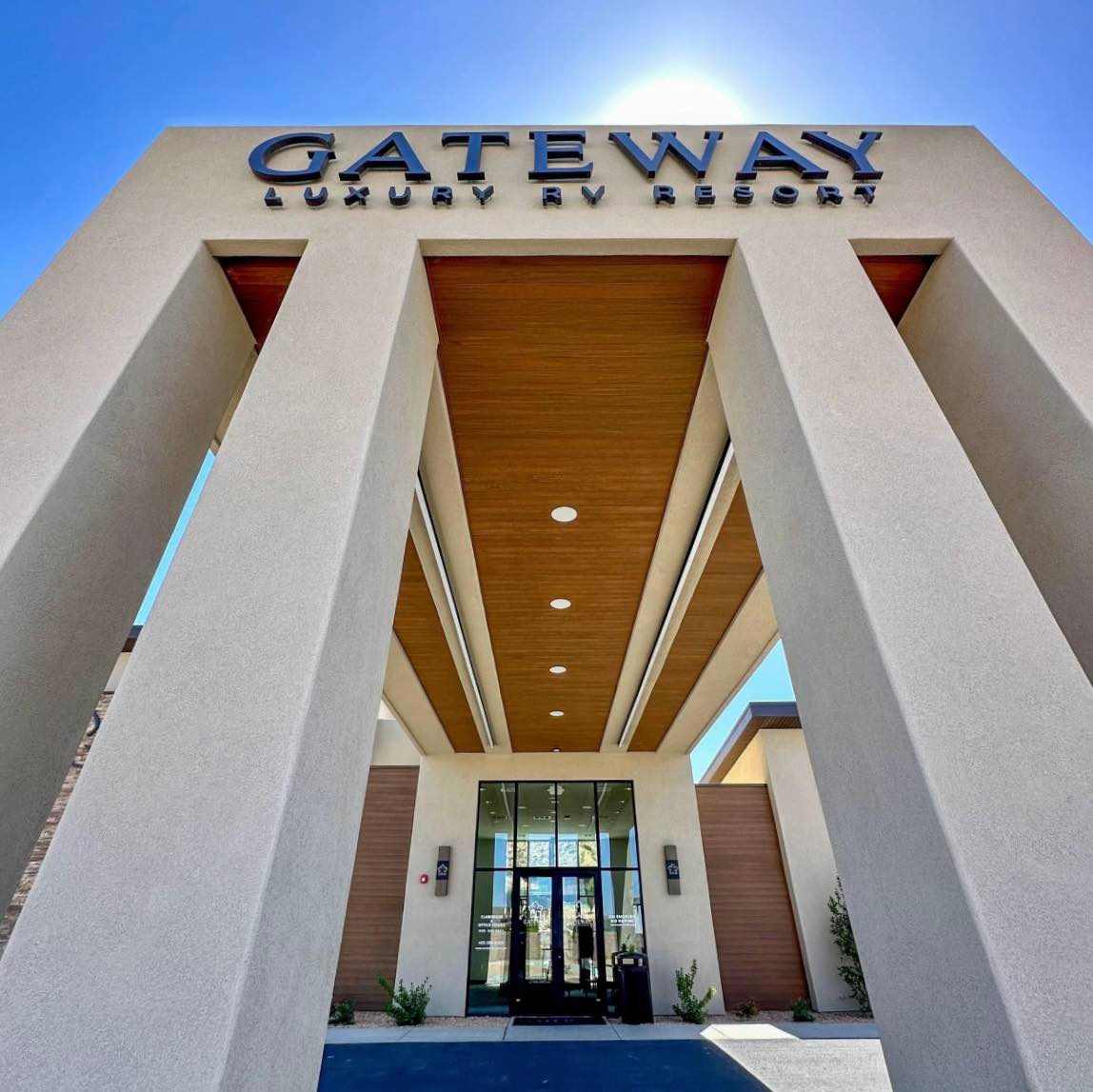 Gateway Luxury RV Resort