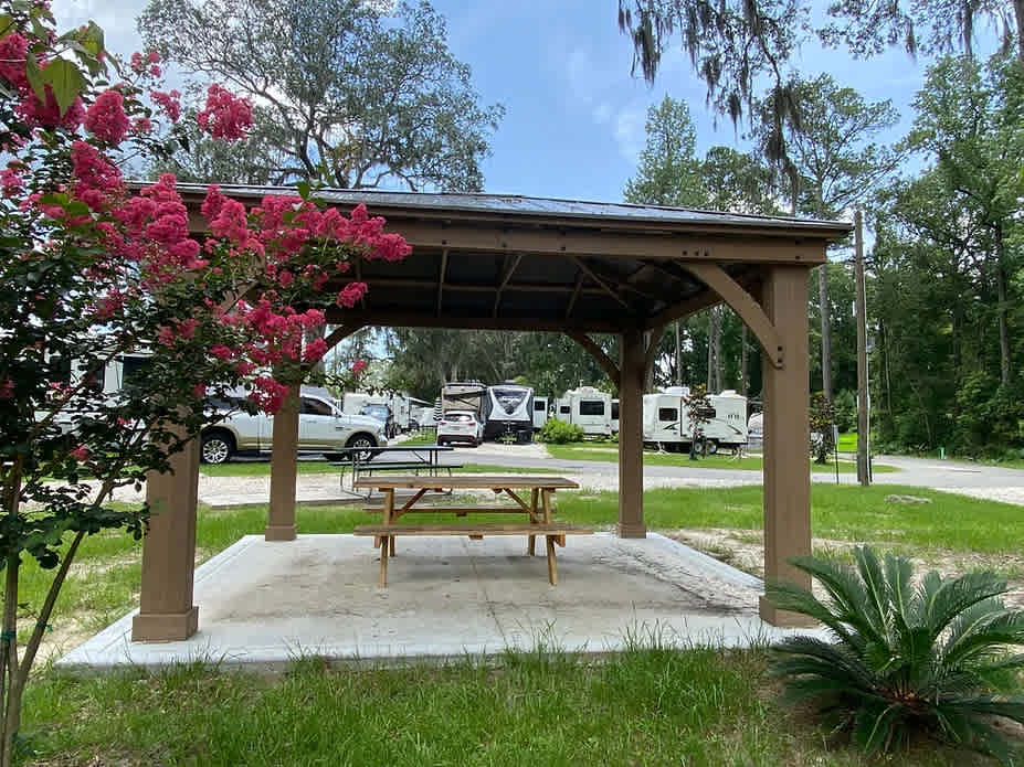 Sunny Oaks RV Park