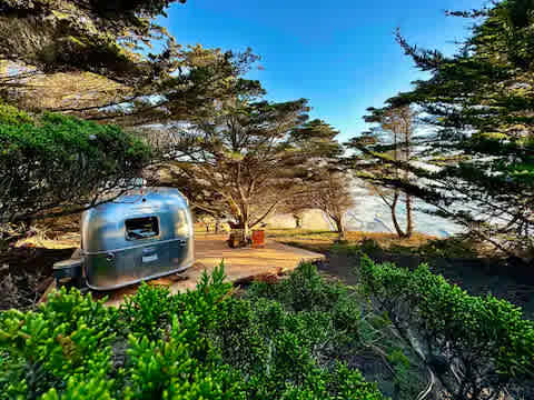 Tunitas Beach Overlook - Airstream