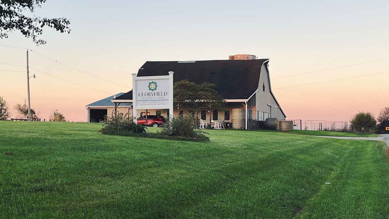 GloryField Hospitality Farm