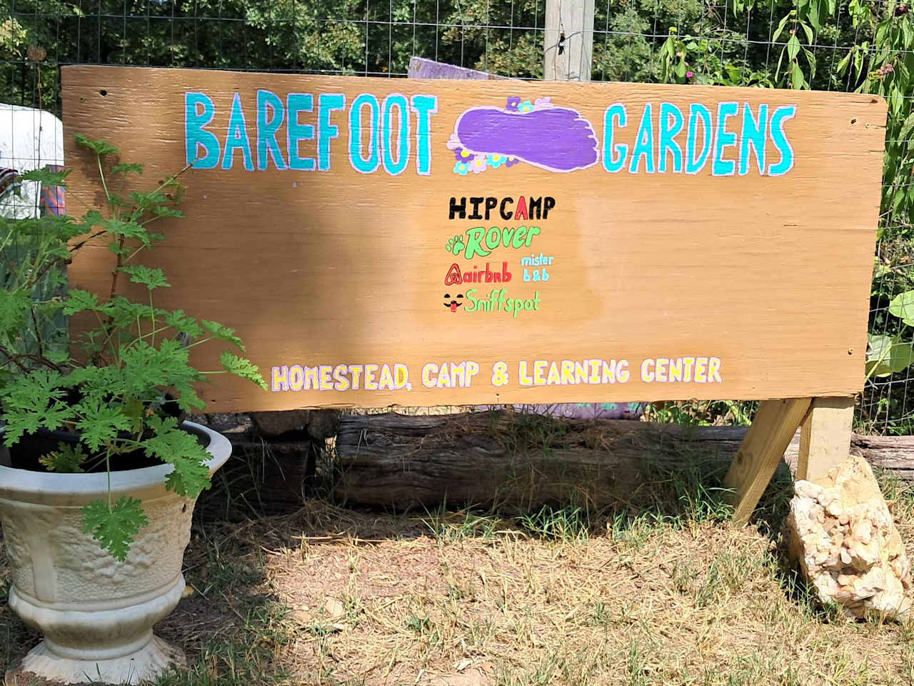 Barefoot Gardens Camp & Learning