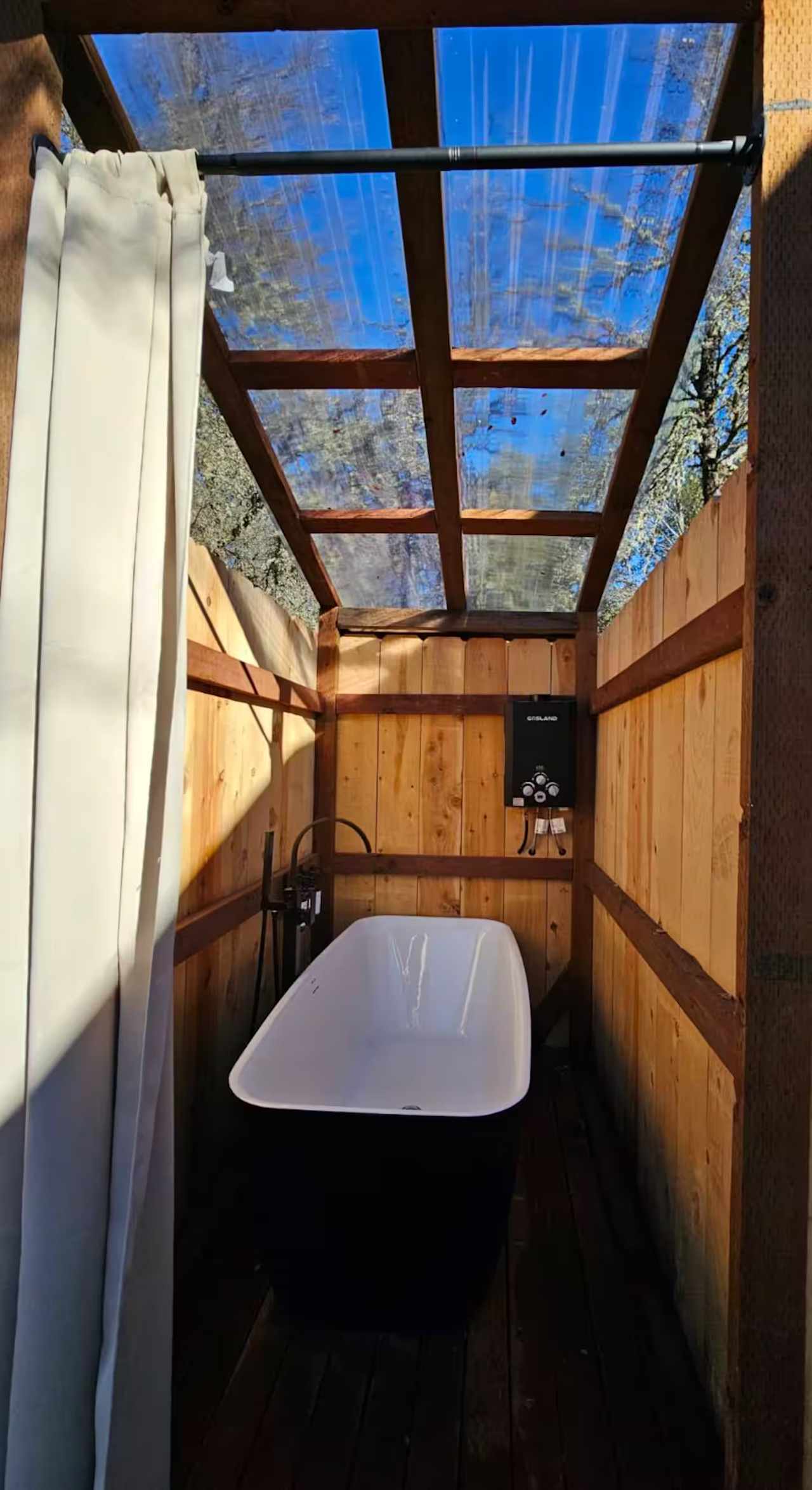 Treehouse Geodome In The Sierras