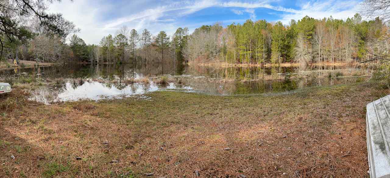 Ravenwood Pond