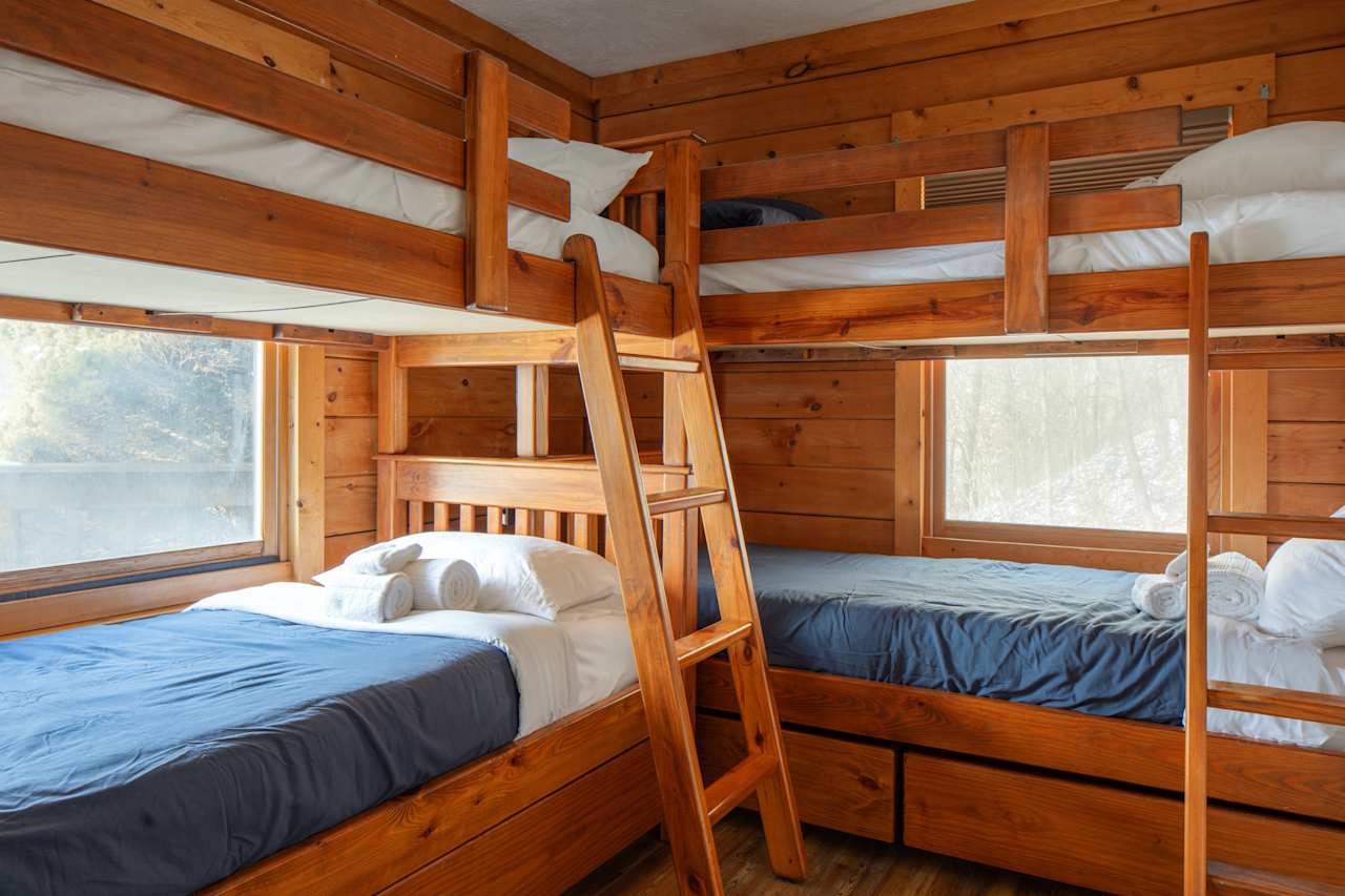 Sweet Pines Cabin