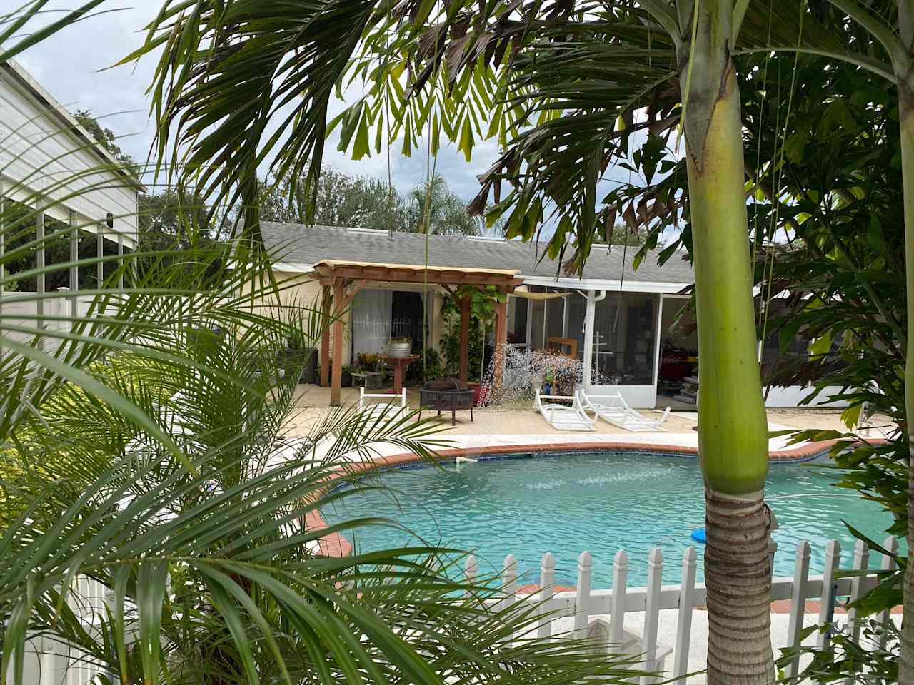 Cindy’s Palm Retreat