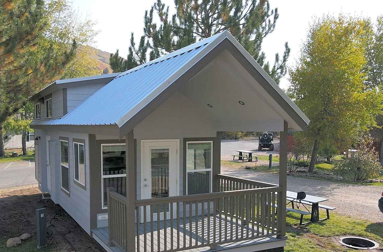 Knotty Pine RV Resort