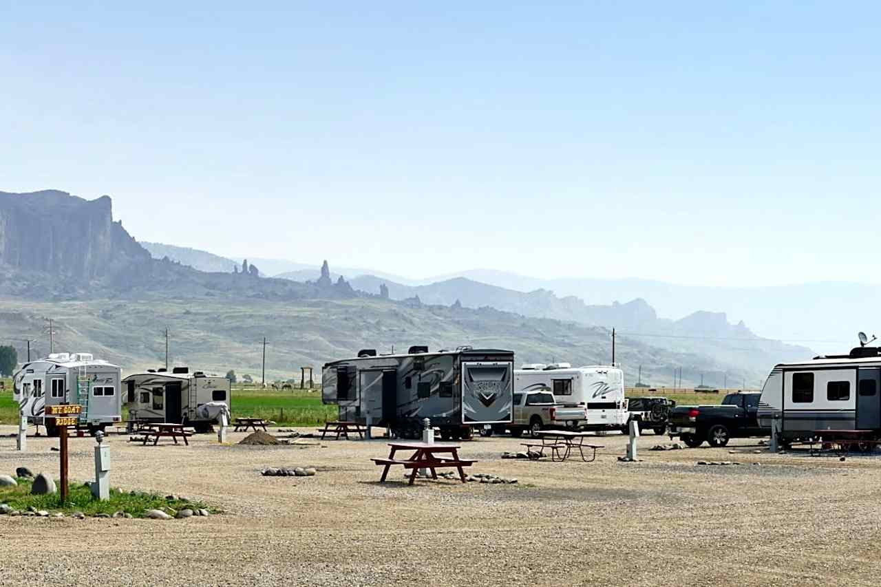Yellowstone Valley Inn & RV Park