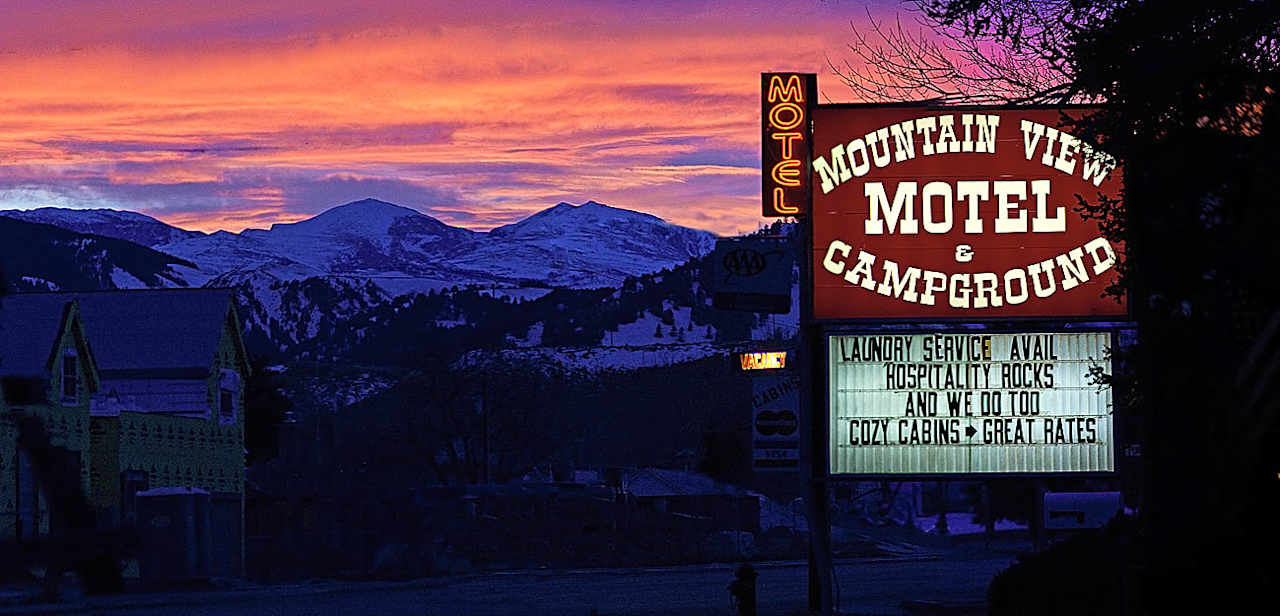 Mountain View Motel and Campground