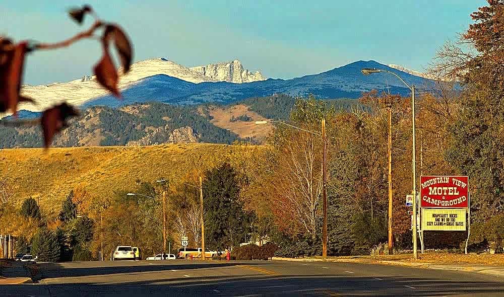 Mountain View Motel and Campground
