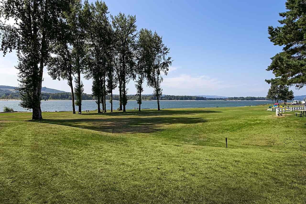 Columbia Riverfront RV Park