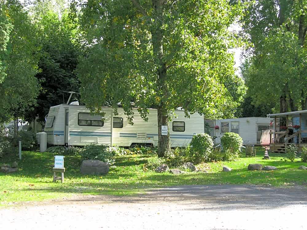 Monty's Bay Campsites