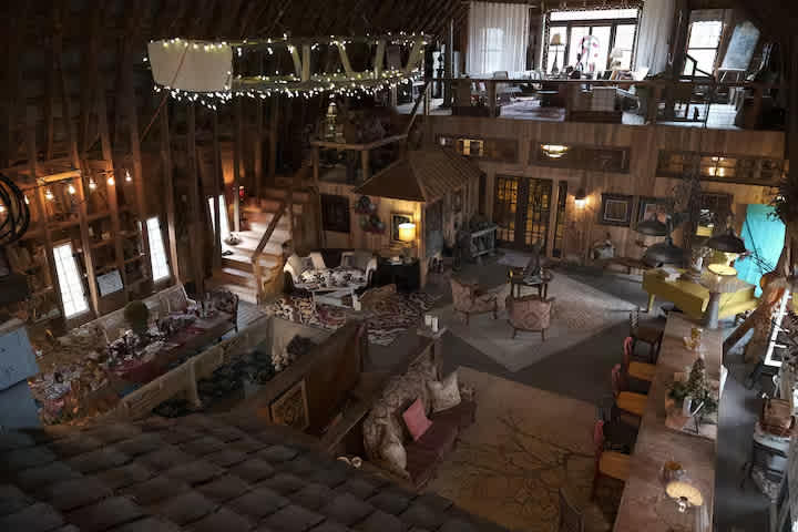 Historic Chinaberry Farm/Barn-Stay