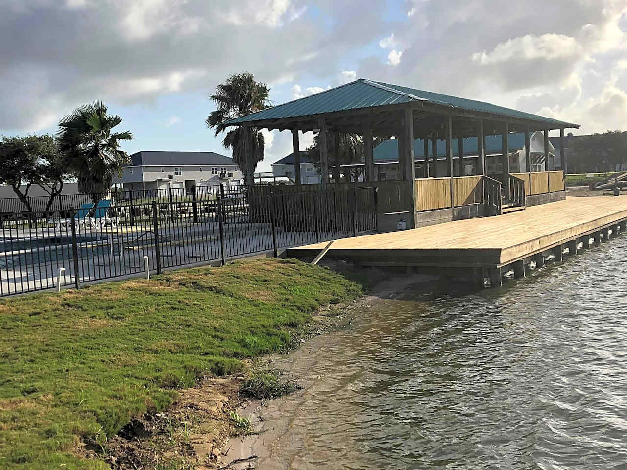 R & R RV Resort & Casitas