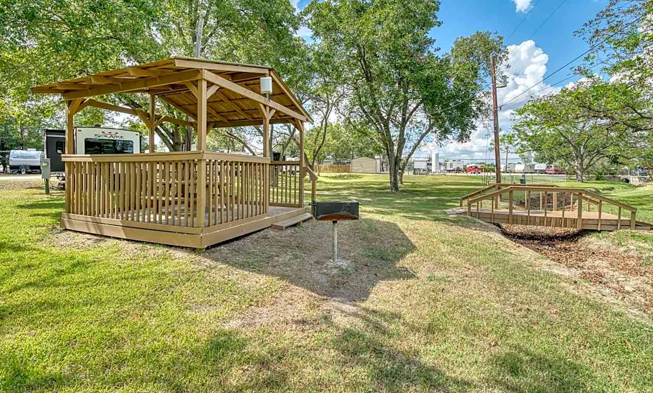BCS Village 21 RV Park