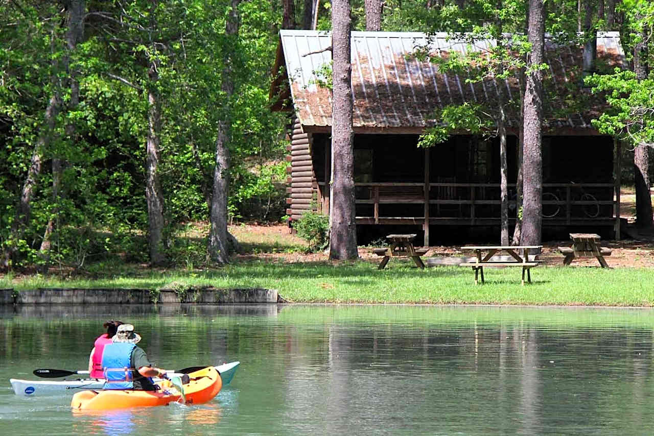 The Retreat at Artesian Lakes