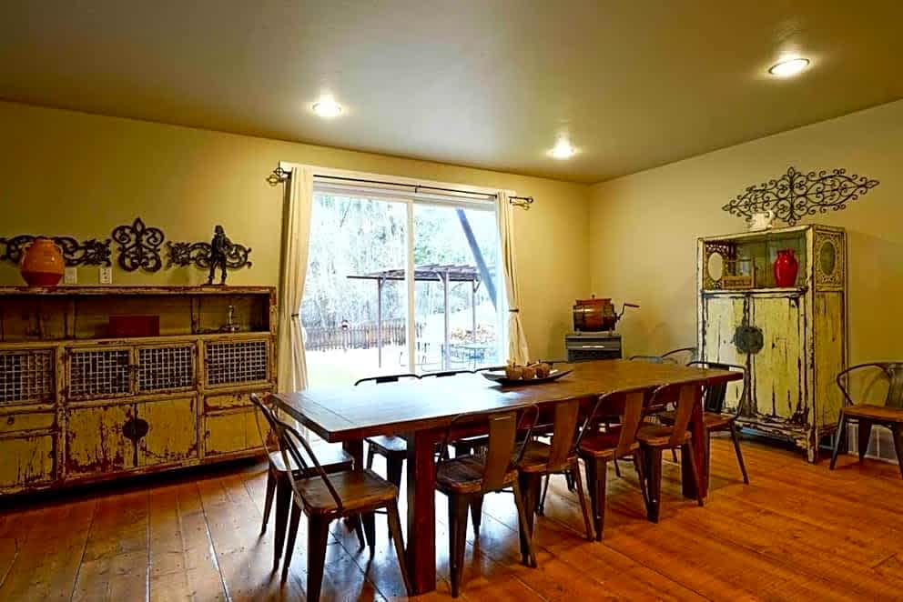 Mirror Lake Retreat
