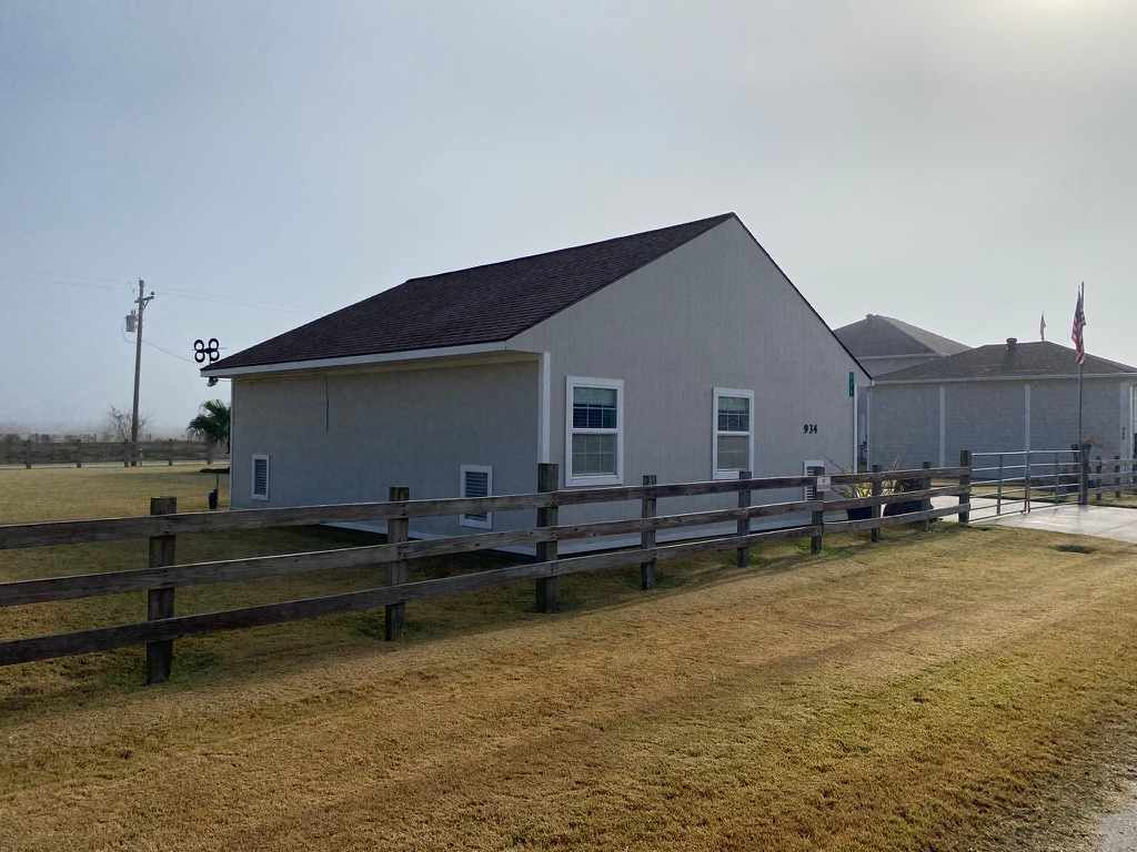 Barefoot Bungalow And RV Spot