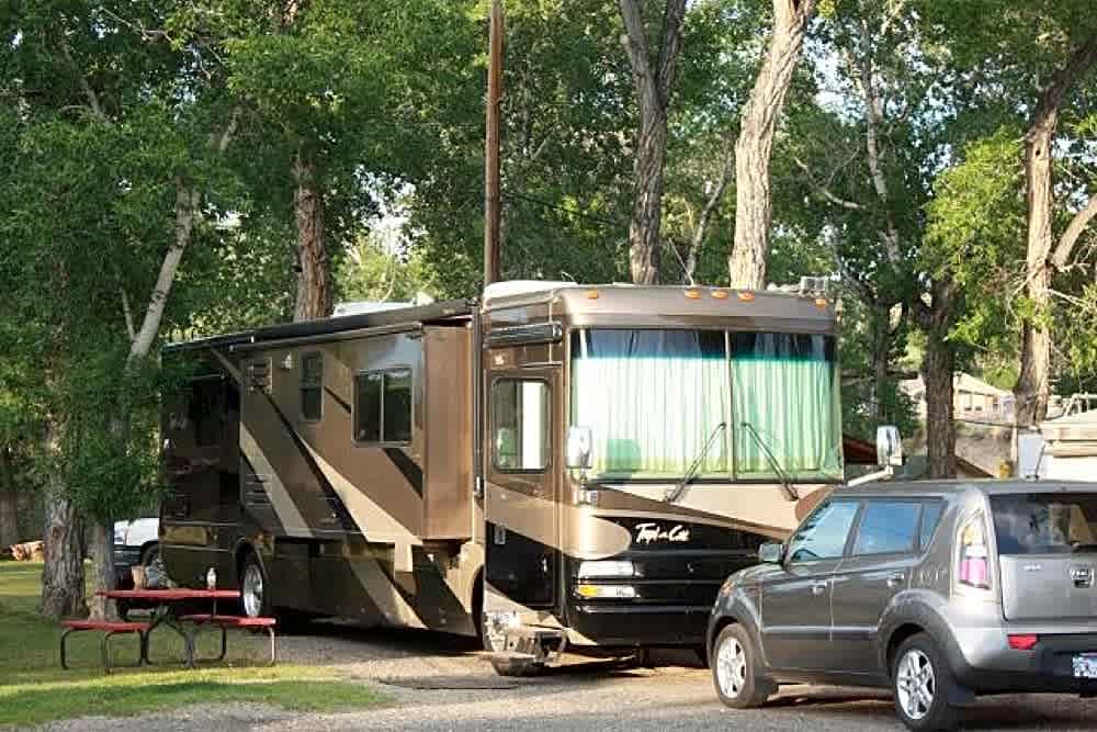 Oasis Motel & RV Park - Hipcamp in Meeteetse, Wyoming