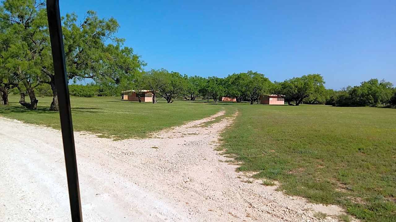 Point Picnic Tables