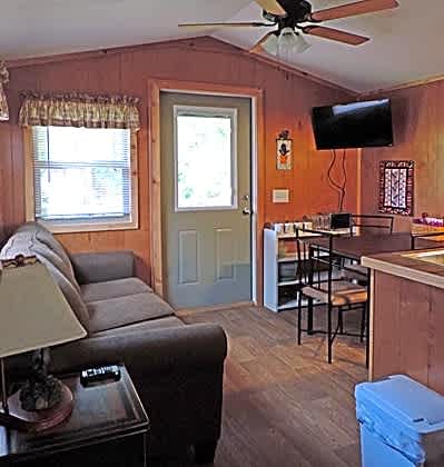 30' Cabin Rental (Prime Site)