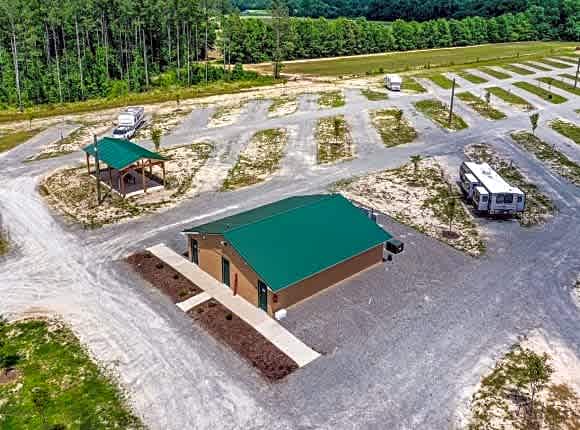 20/30/50 Amp Full Hook Up RV Site