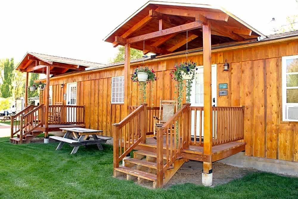Deluxe Cabin