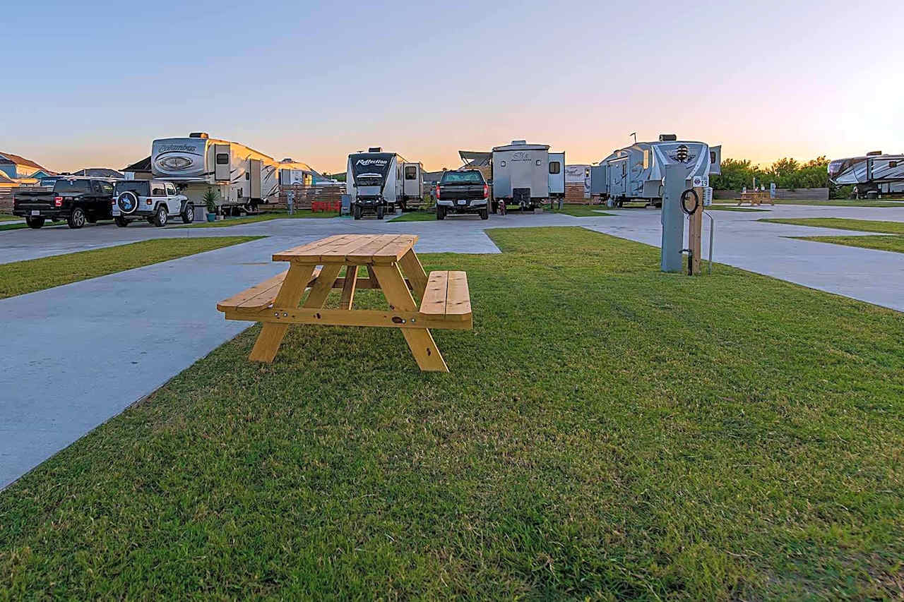 Regular Back-in RV Site