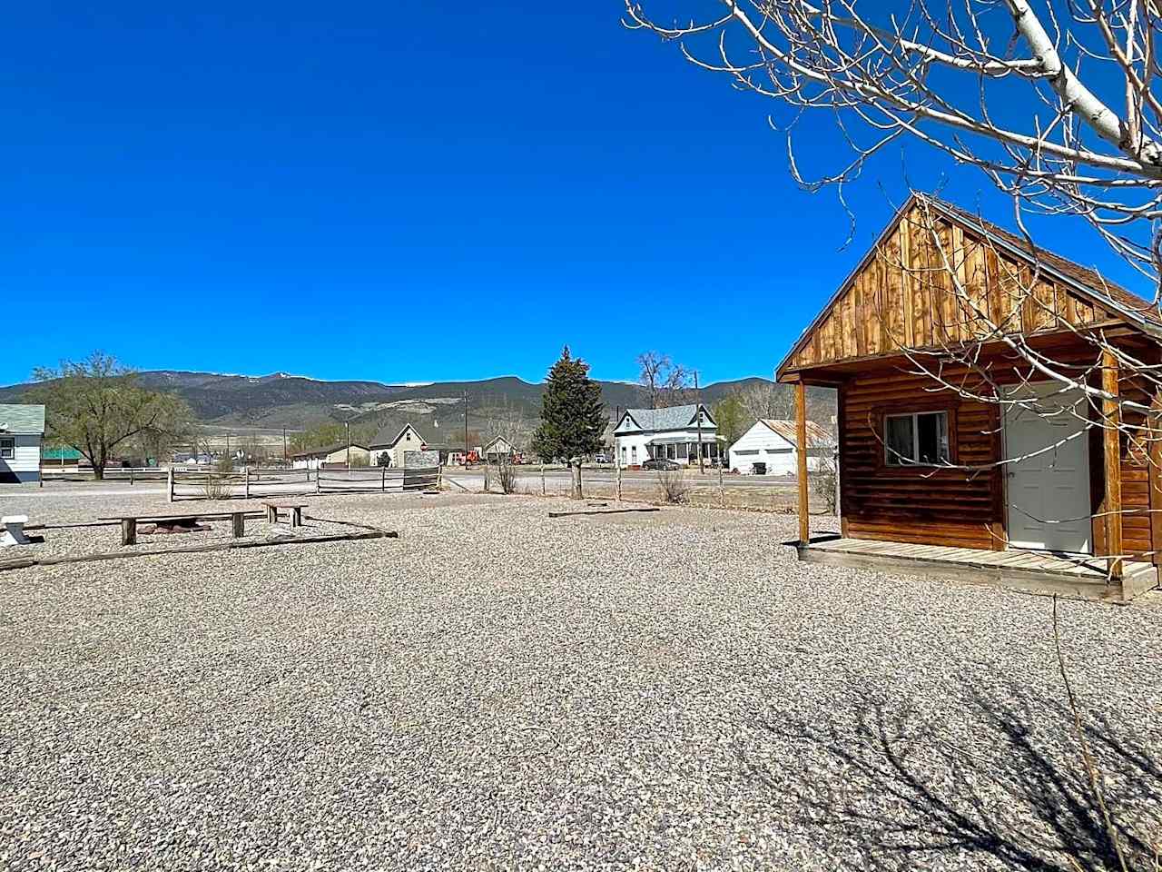 30/50 Back-In RV Site