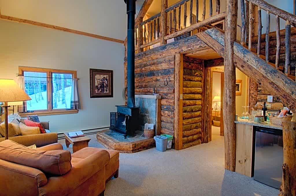 Farwell Cabin