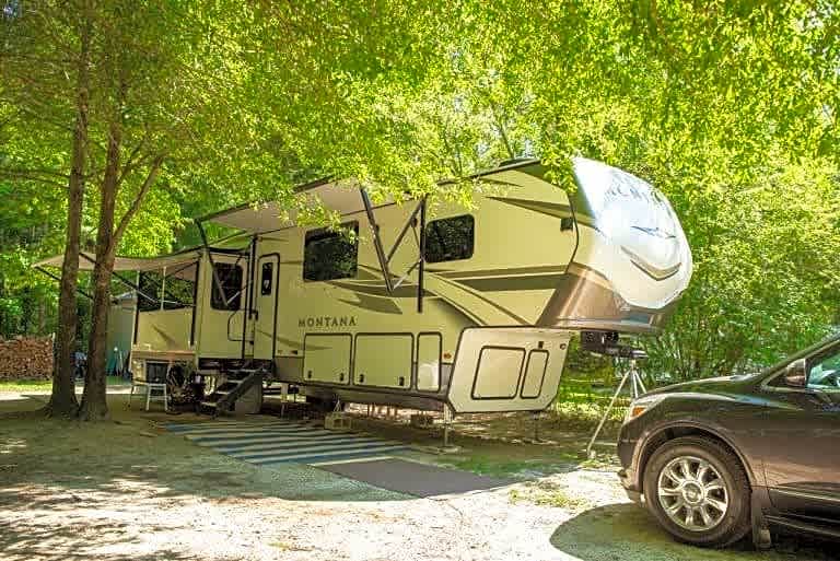 50 Amp Full Hook-up RV Site