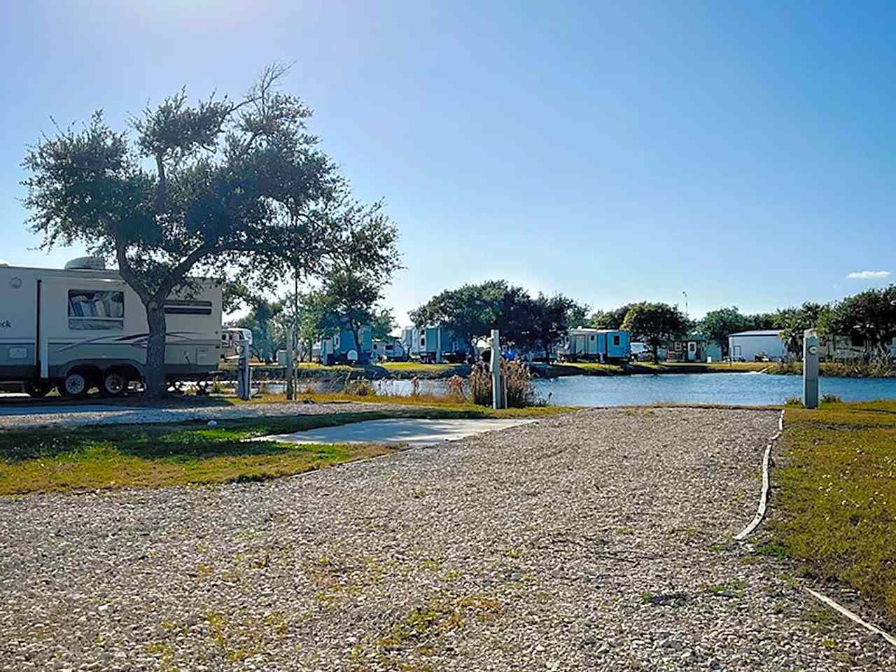 30/50 AMP Pond View