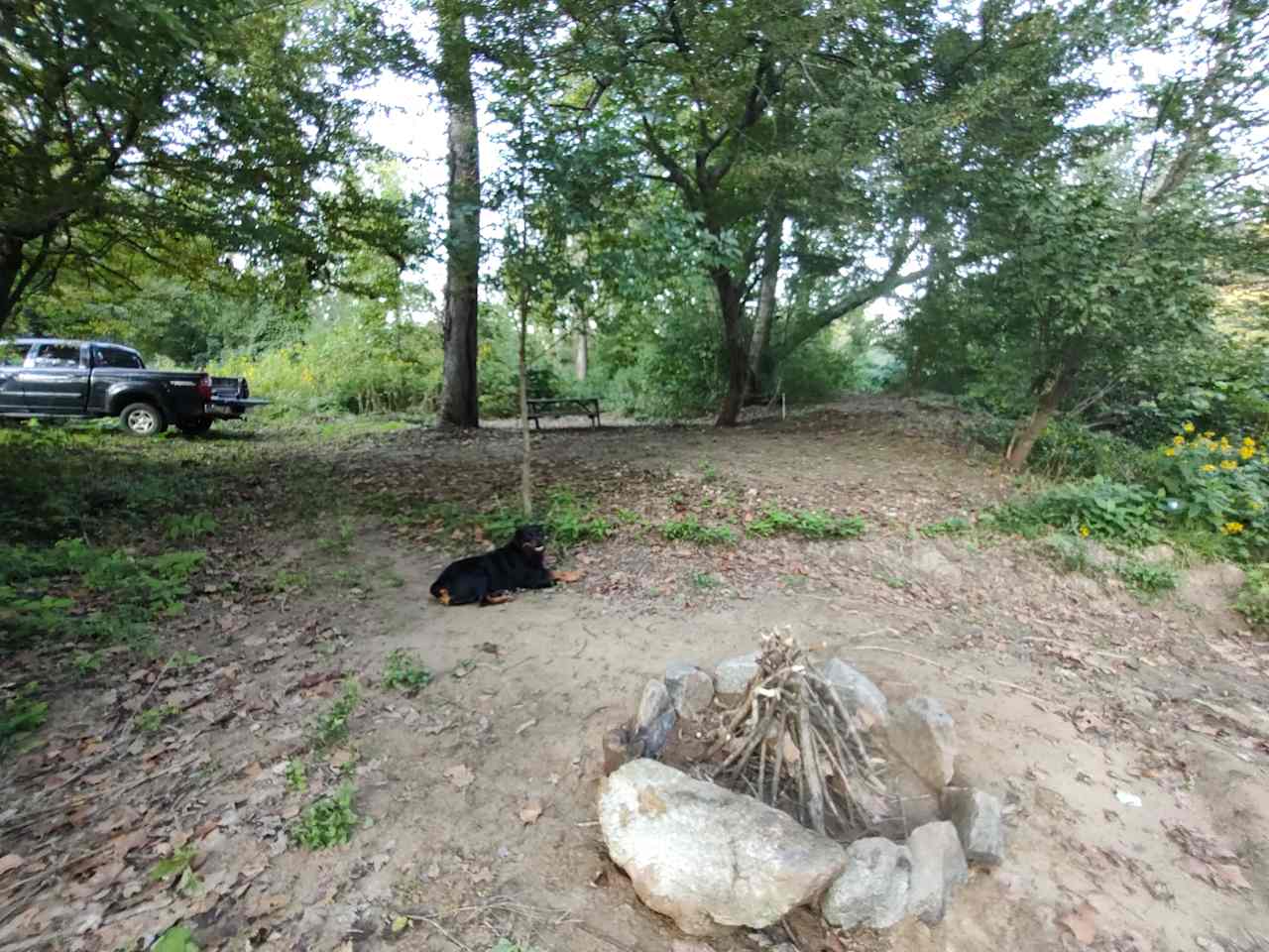 Broken Oak Riverside Getaway