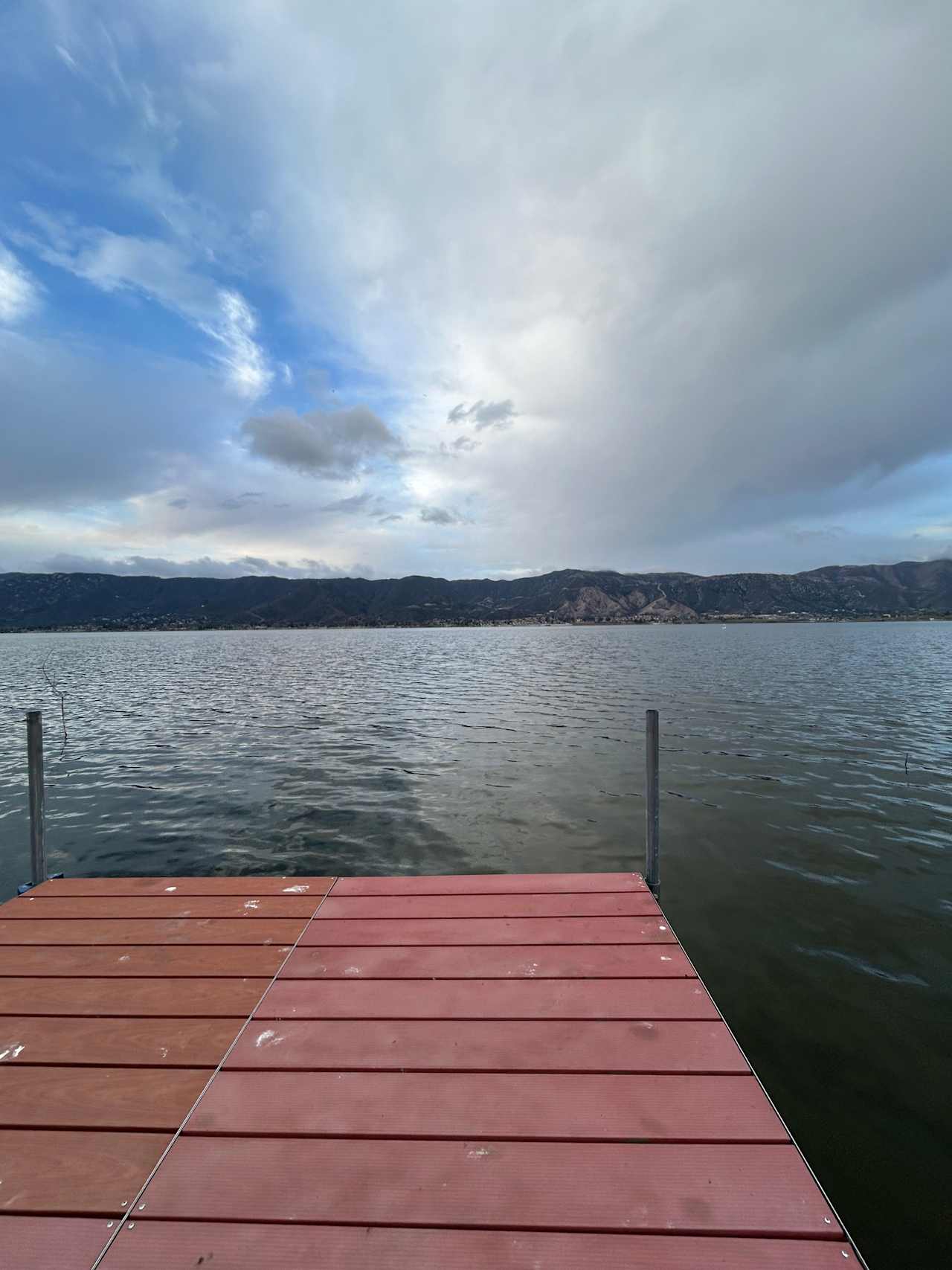 Lakeshore Retreat