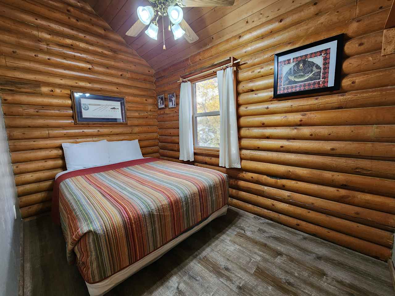 Pine Creek Cabins