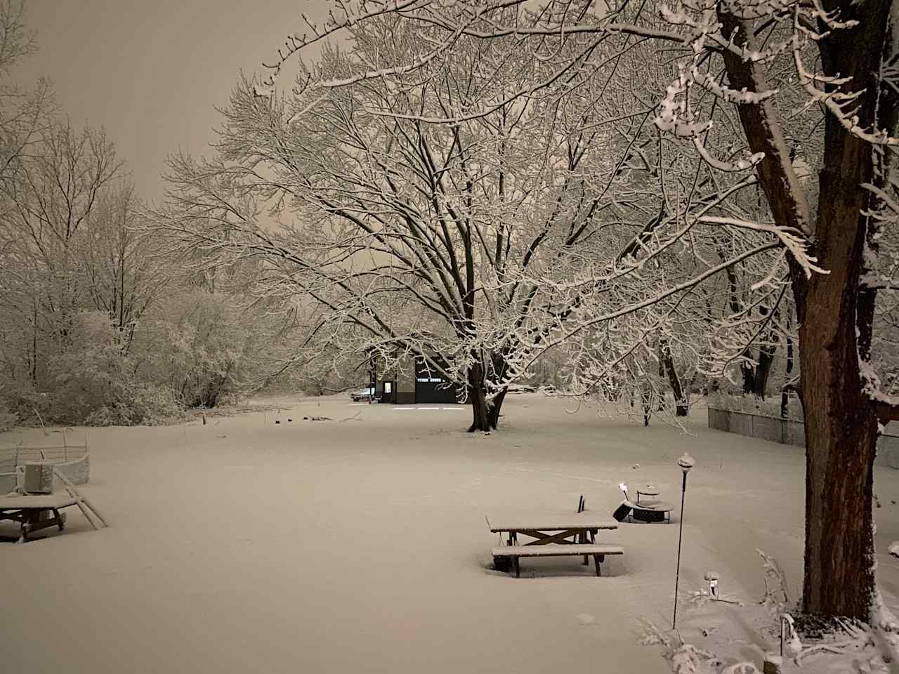 Bianca's Barn On Black Creek