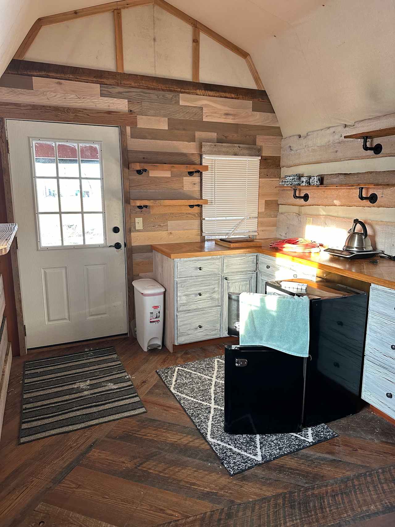 Madison River tiny house/camp site