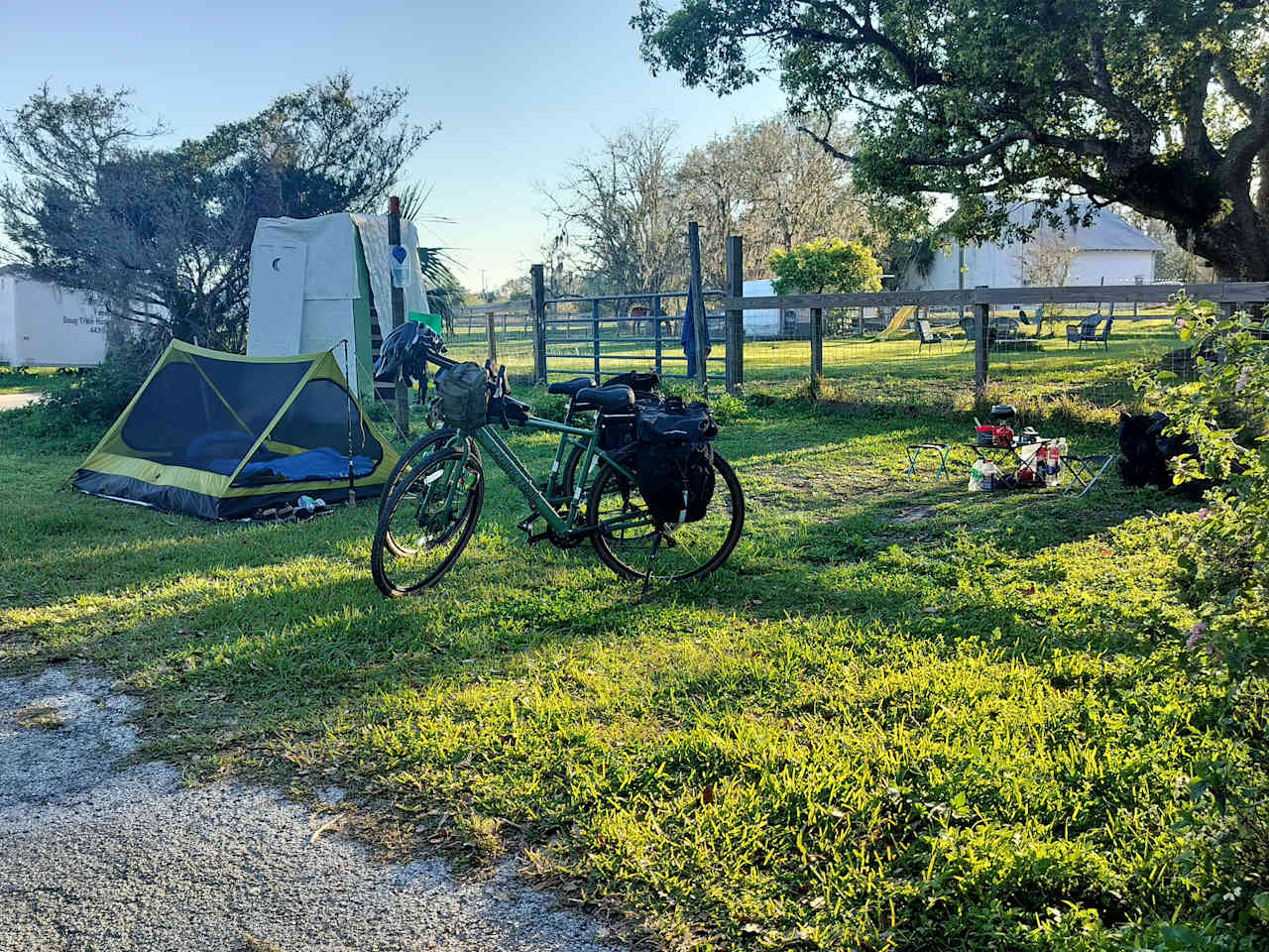 Spacious "Venus" tent site
