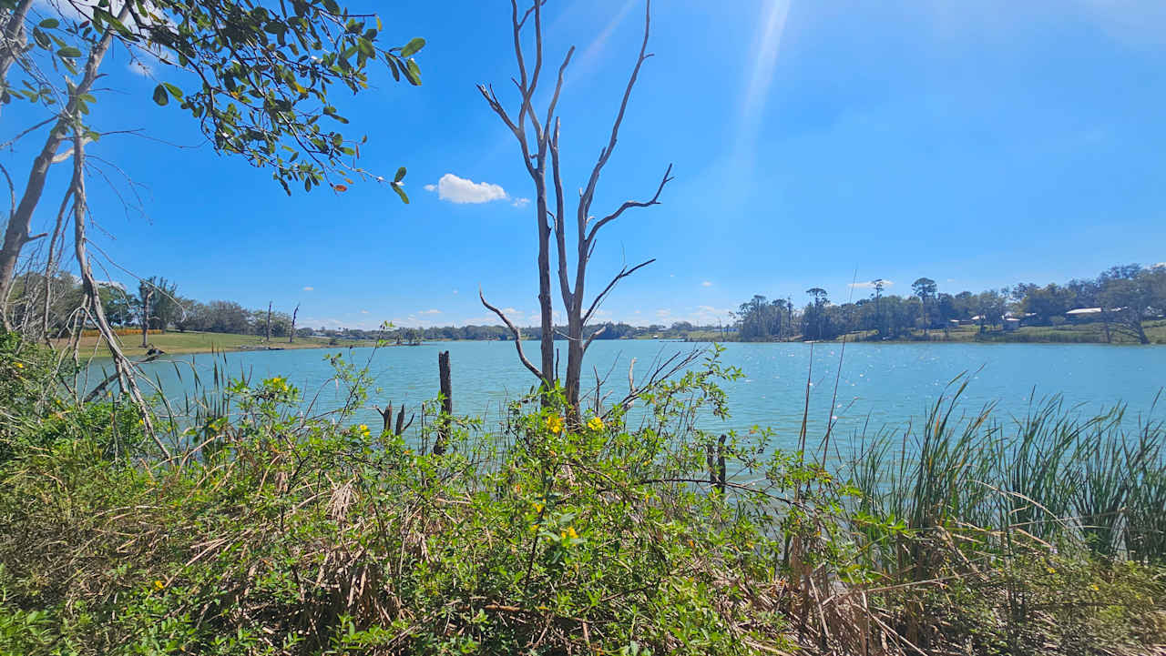 Jack's Landing-Old Florida Lakeside