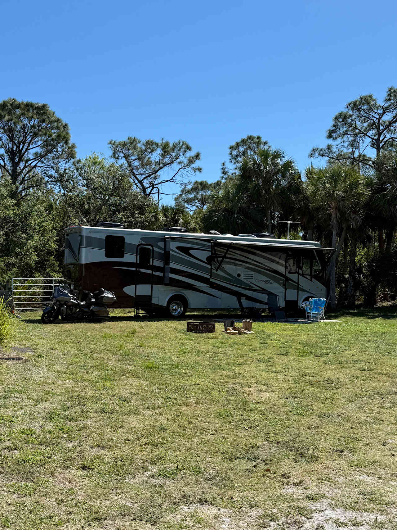 Bell Oaks Ranch 5 min from Beach