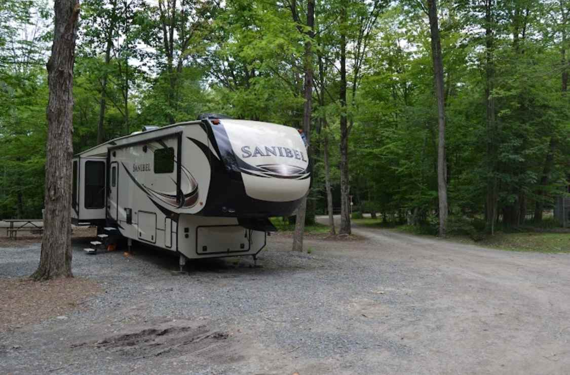 Canyon Country Campground  Glamping