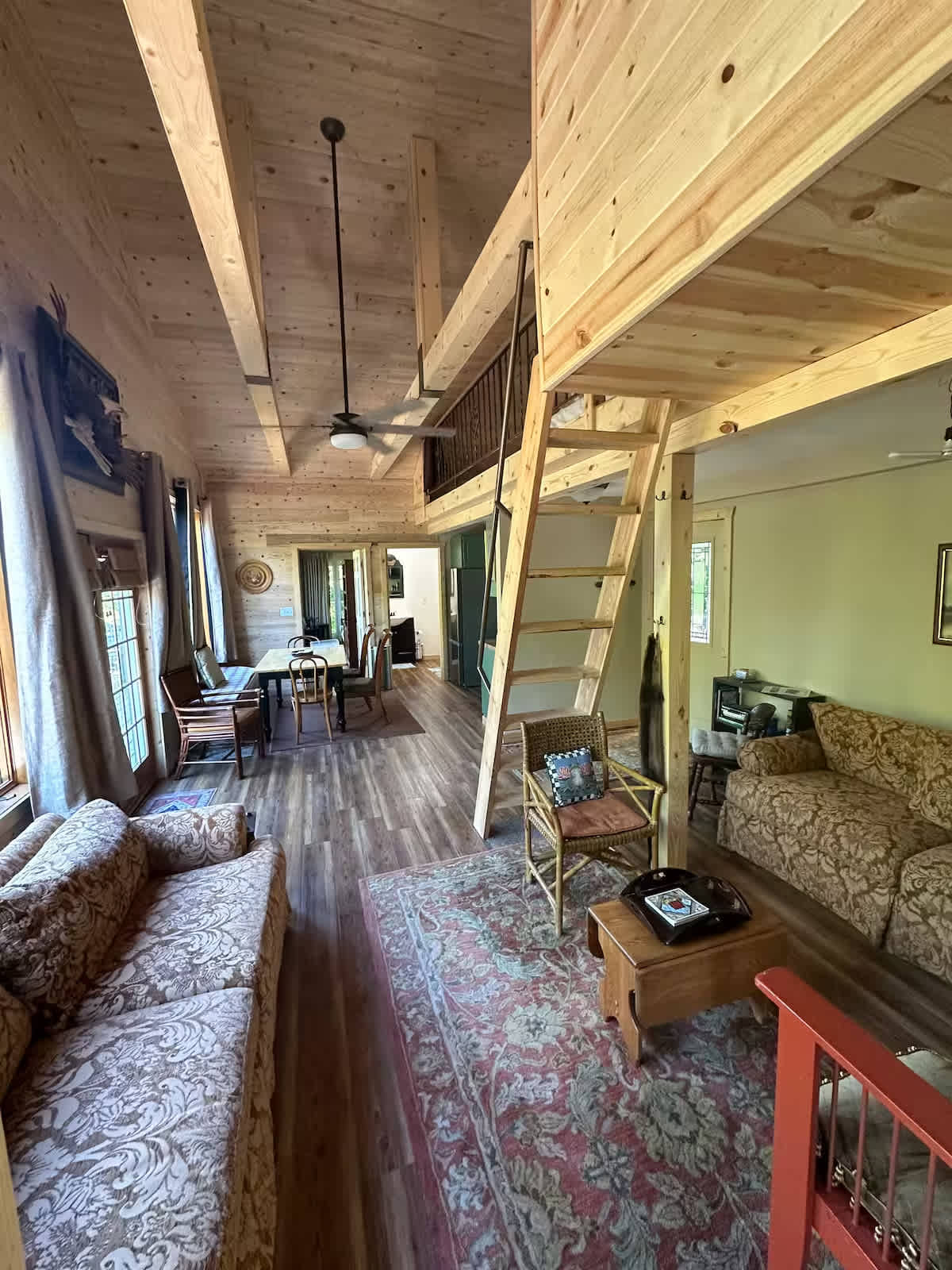 The Lodge & Cabin at Eagles Roost